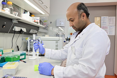 Hossain_Faruq_2.JPG  